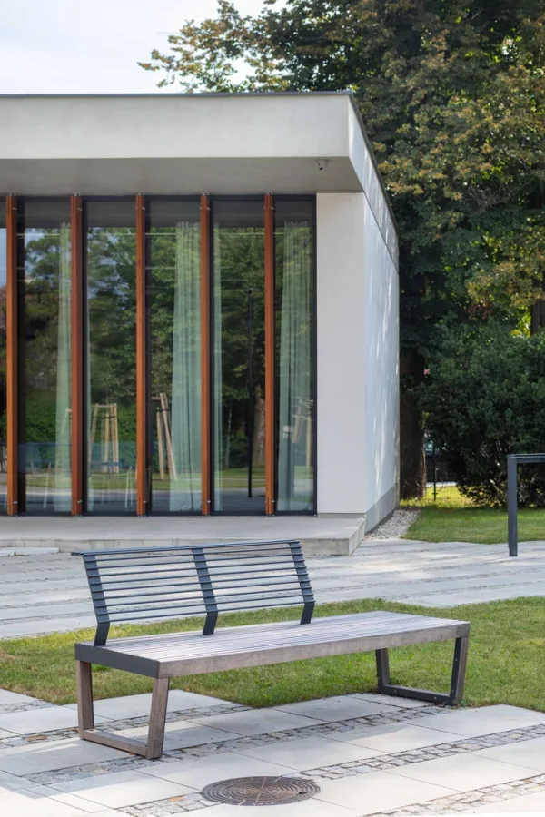 A1-381_REF-5